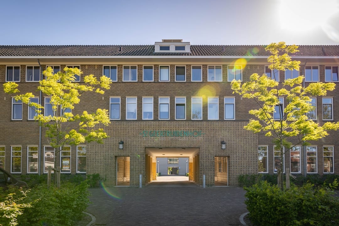 Foto 43 van Sint Geertruidenhof 54