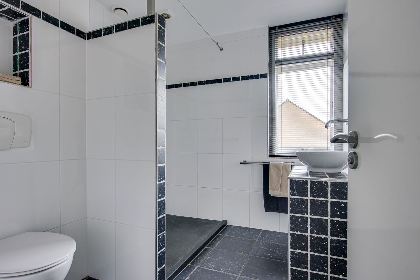 Foto 35 van Schorpioenstraat 16