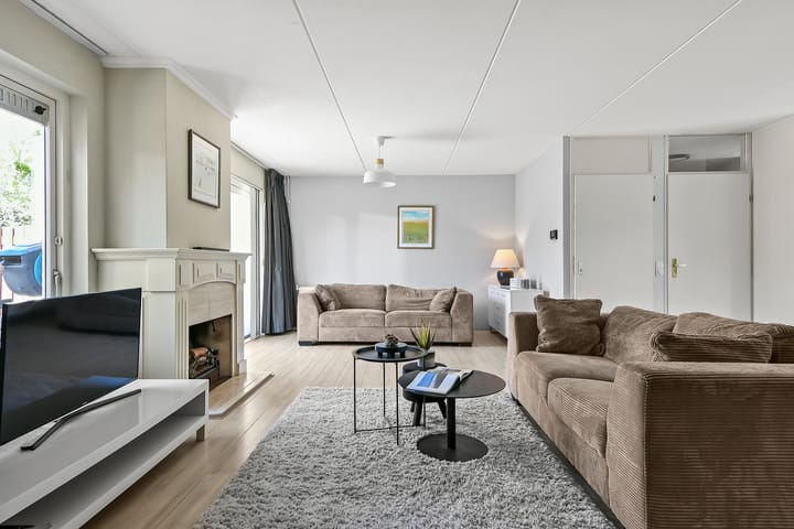 Tussenwoning te koop: Sonderholm 161, Hoofddorp