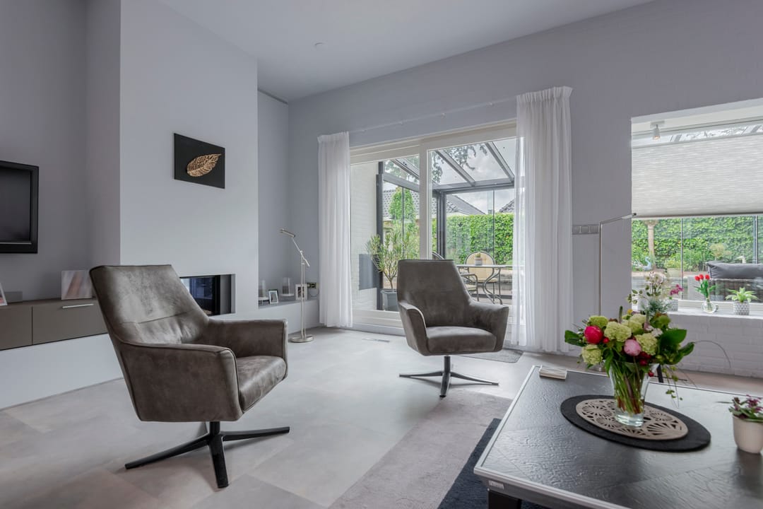 Photo 23 of Van Riebeeckstraat 36