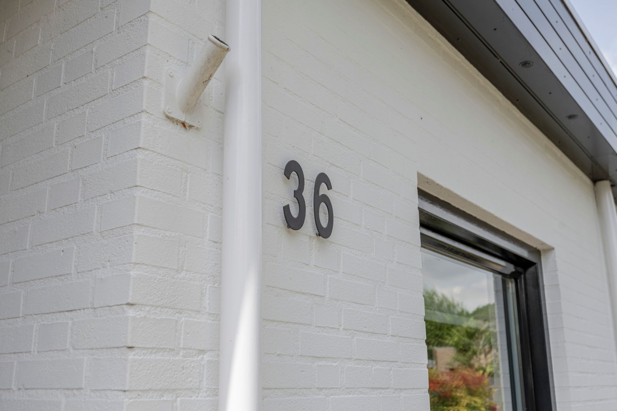 Photo 9 of Van Riebeeckstraat 36