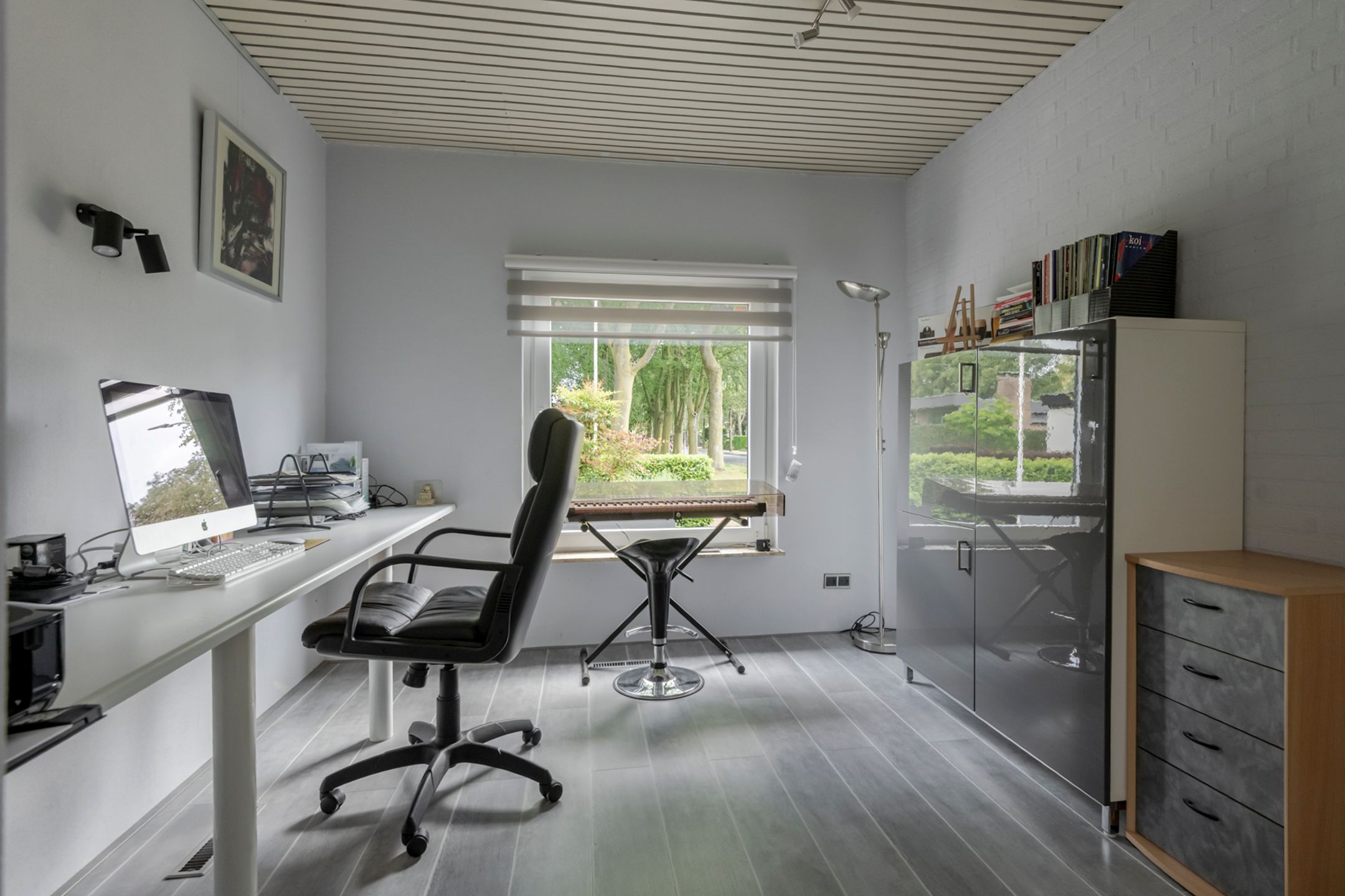 Photo 48 of Van Riebeeckstraat 36