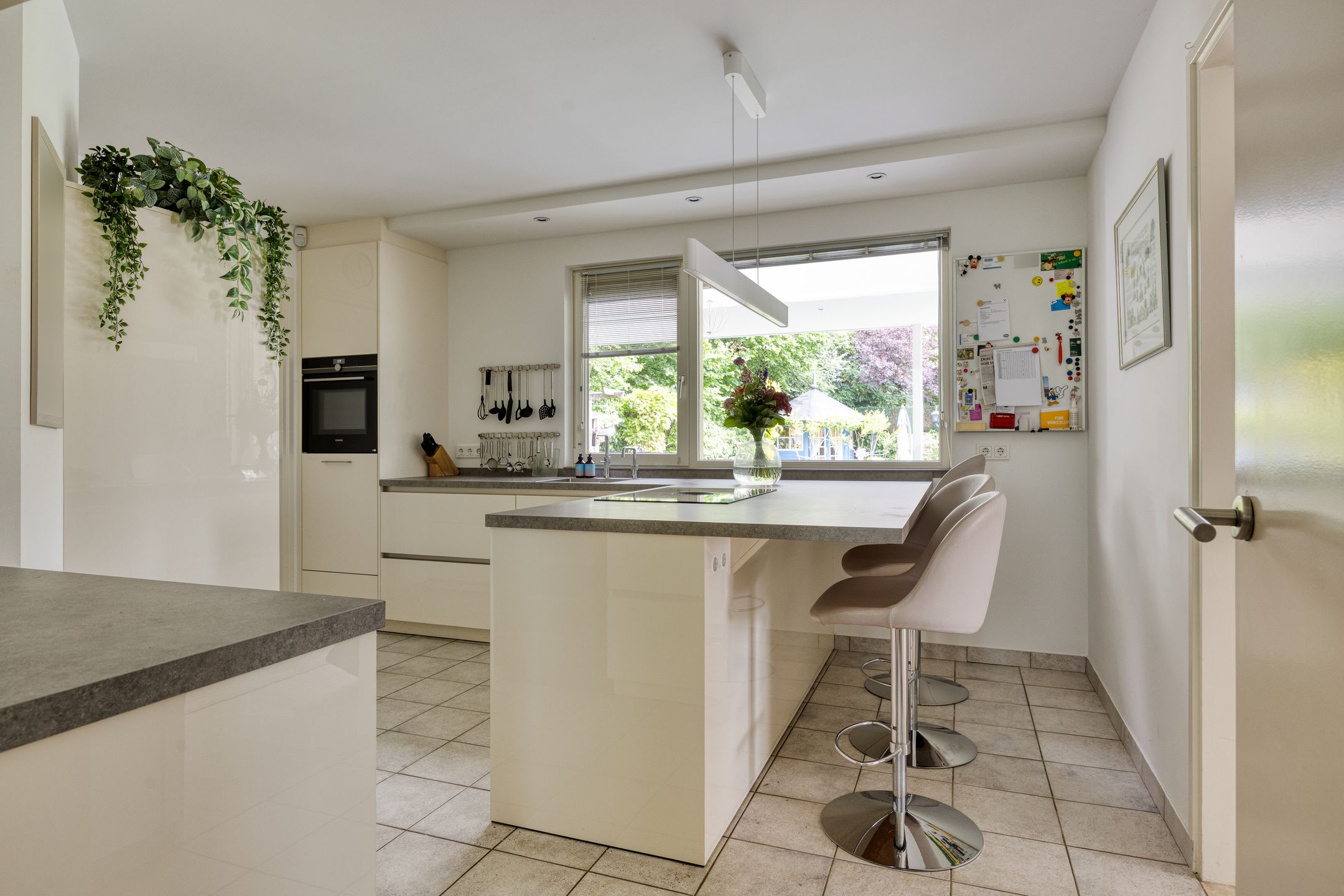 Photo 3 of Verzetsheldenlaan 8