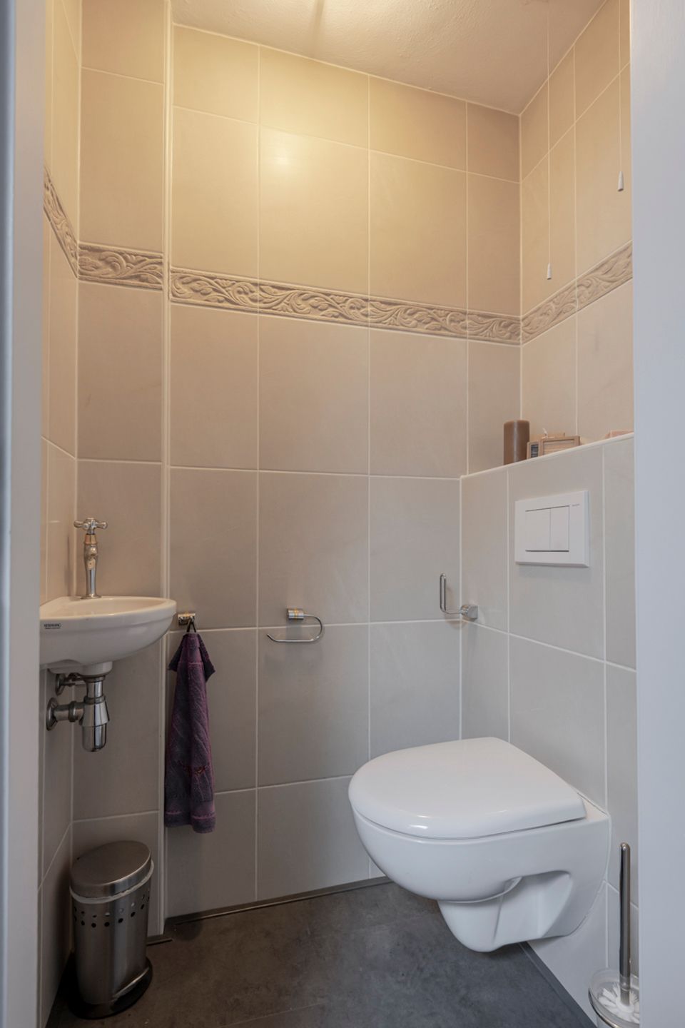 Photo 14 of Van Riebeeckstraat 36