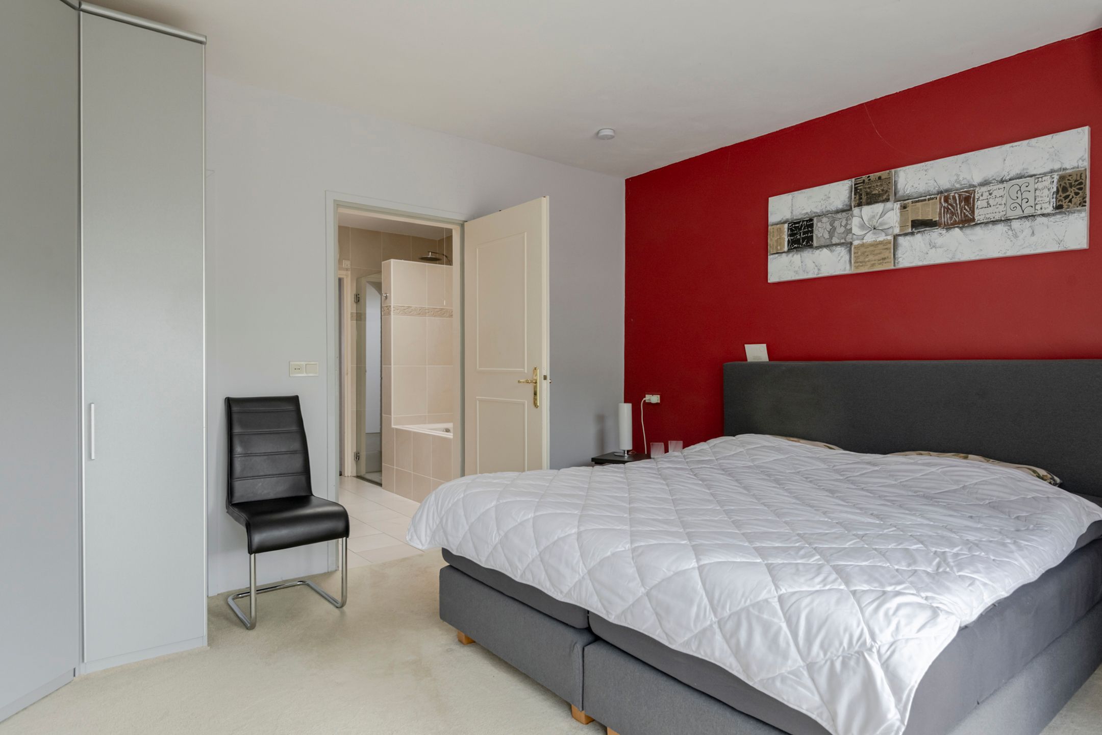 Photo 39 of Van Riebeeckstraat 36