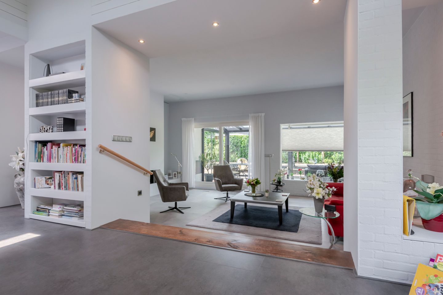 Photo 20 of Van Riebeeckstraat 36