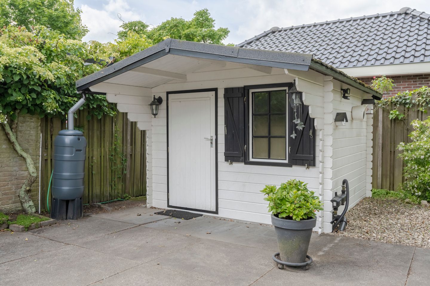 Photo 59 of Van Riebeeckstraat 36