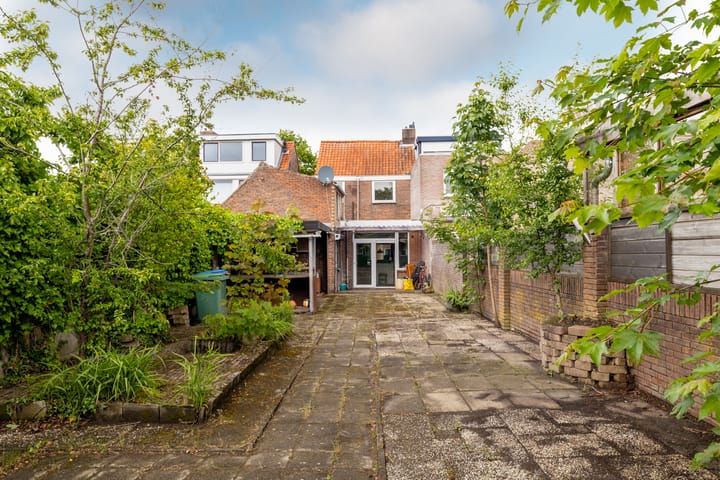Tussenwoning te koop: Poststraat 6, Teteringen