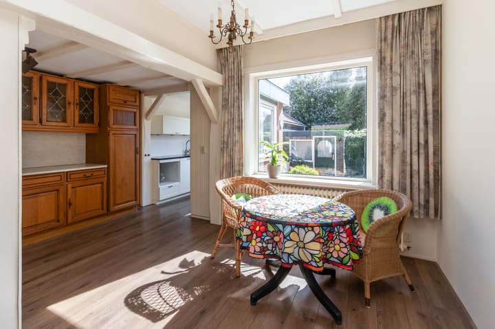 Tussenwoning te koop: B. van Rooijenstraat 90, Naarden