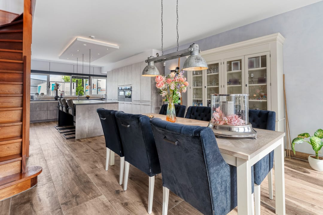 Luxury Combined Living and Working Property Near Almere Muziekwijk Station — 8