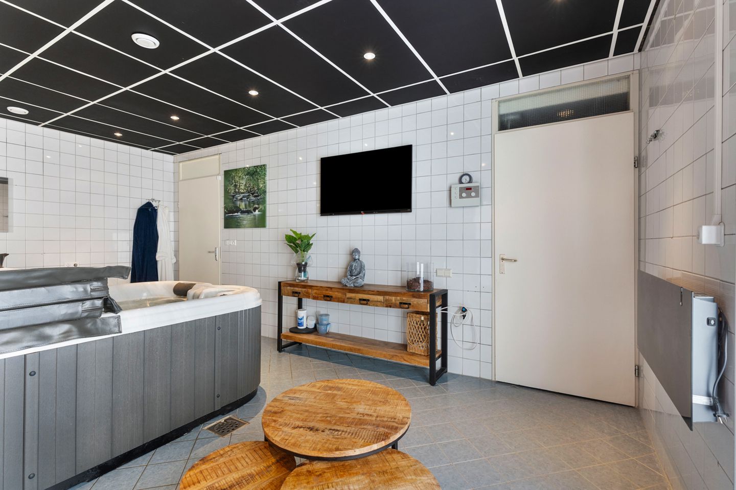 Luxury Combined Living and Working Property Near Almere Muziekwijk Station — 29