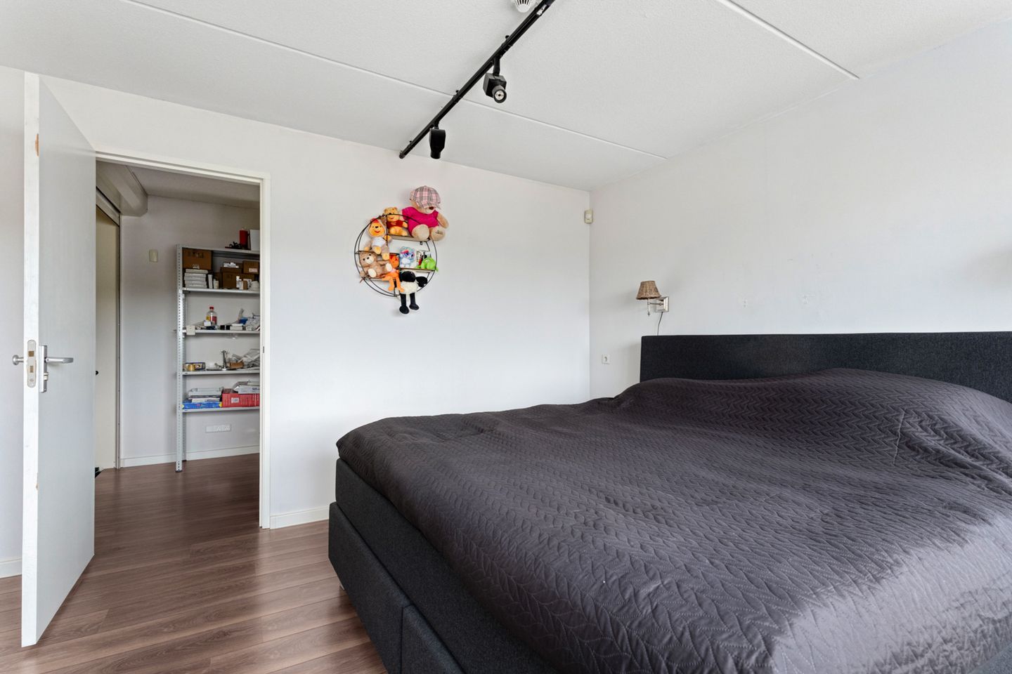 Luxury Combined Living and Working Property Near Almere Muziekwijk Station — 35
