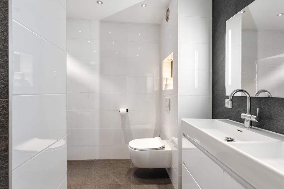 Luxury Combined Living and Working Property Near Almere Muziekwijk Station — 37