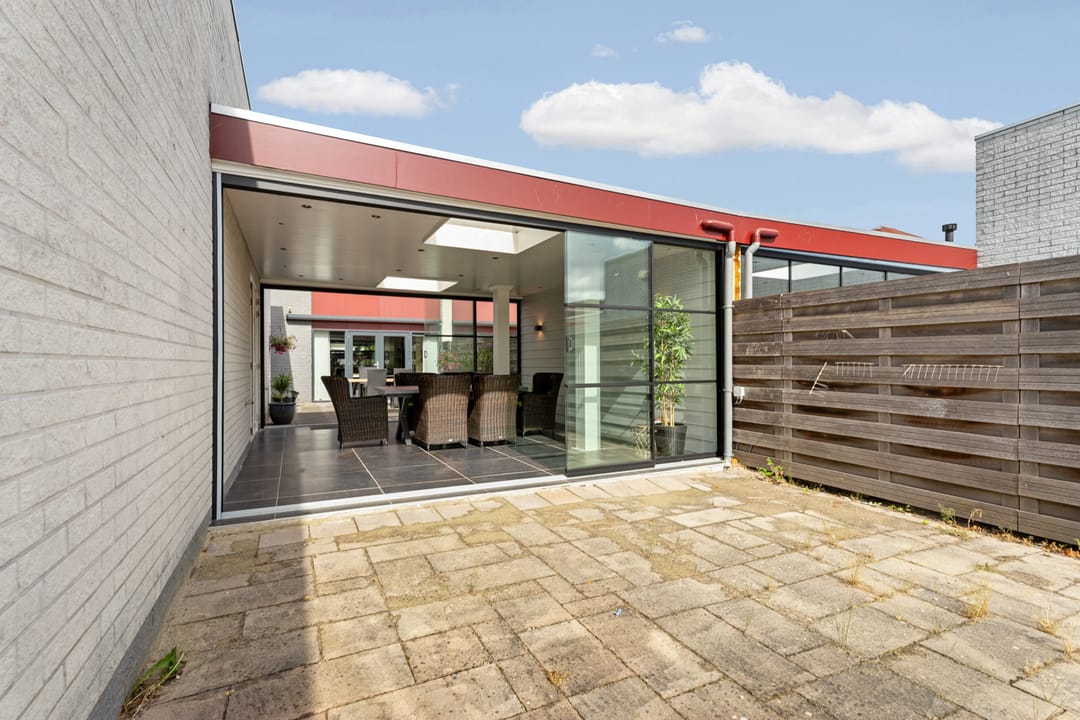 Luxury Combined Living and Working Property Near Almere Muziekwijk Station — 53