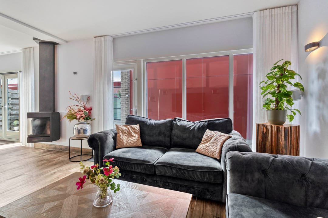 Luxury Combined Living and Working Property Near Almere Muziekwijk Station — 13