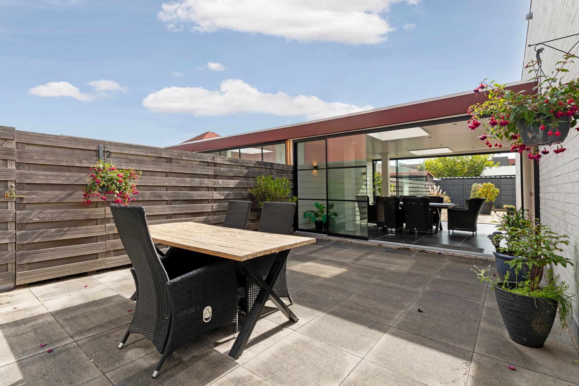 Luxury Combined Living and Working Property Near Almere Muziekwijk Station — 57