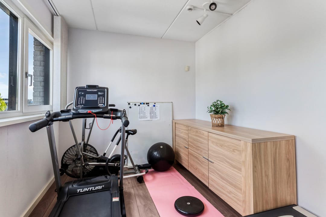 Luxury Combined Living and Working Property Near Almere Muziekwijk Station — 43