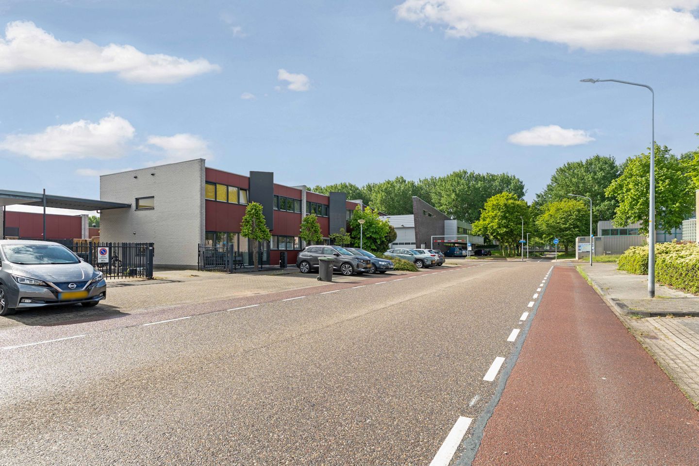 Luxury Combined Living and Working Property Near Almere Muziekwijk Station — 59