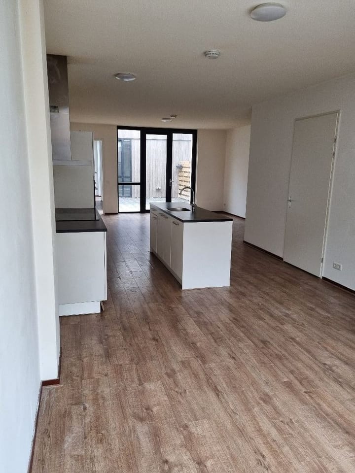Photo 2 of Kruisherenstraat 3-B