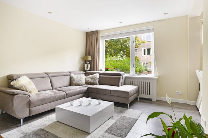 Photo 2 of Van Hoornbeekstraat 24