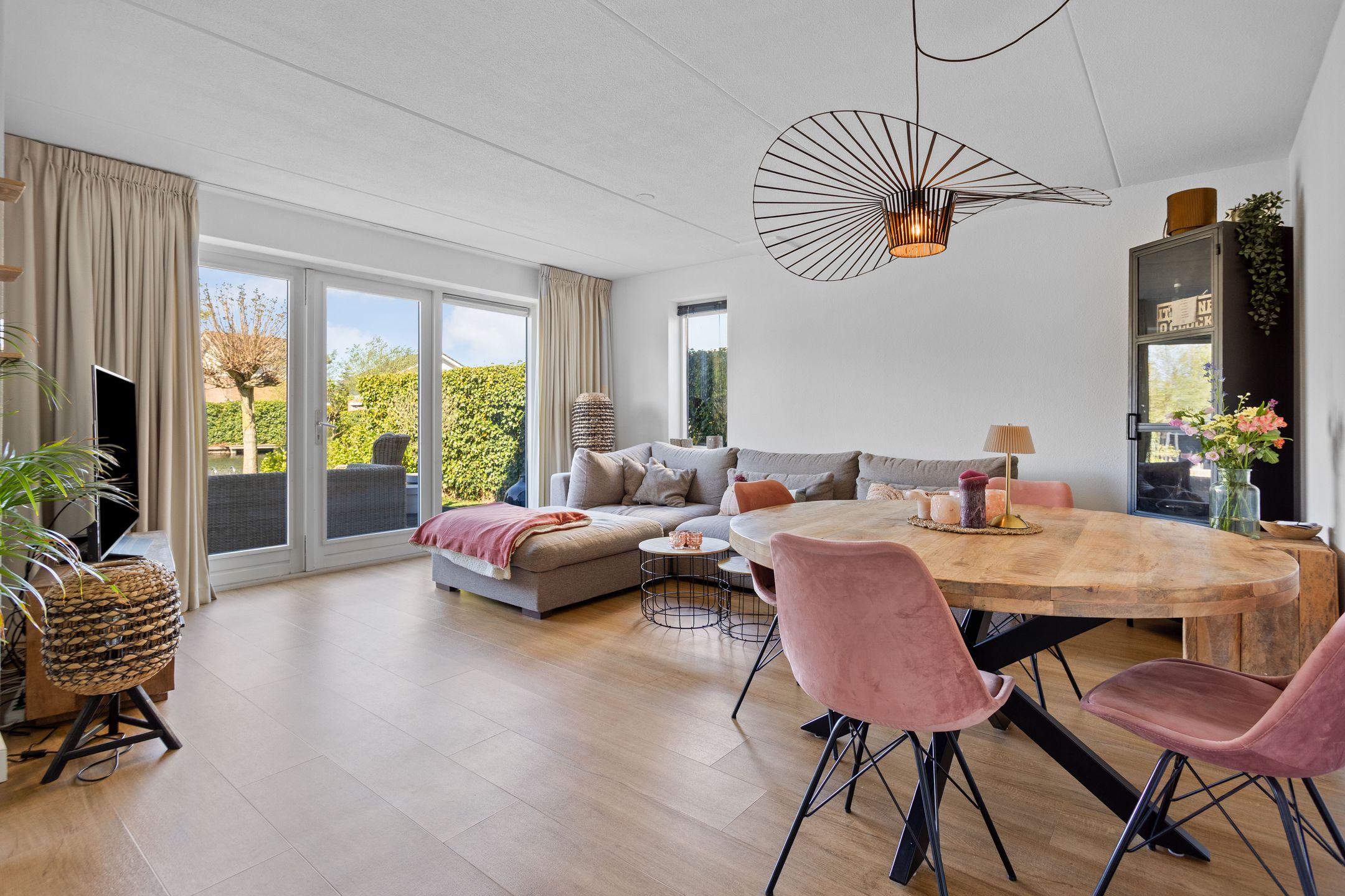 2-bedroom freehold villa in Vinkeveen — photo 2 of 5