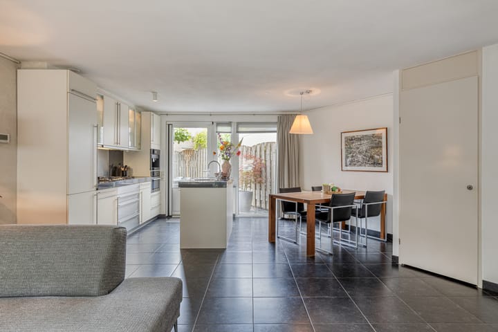 Tussenwoning te koop: Den Uylplein 38, Vlijmen