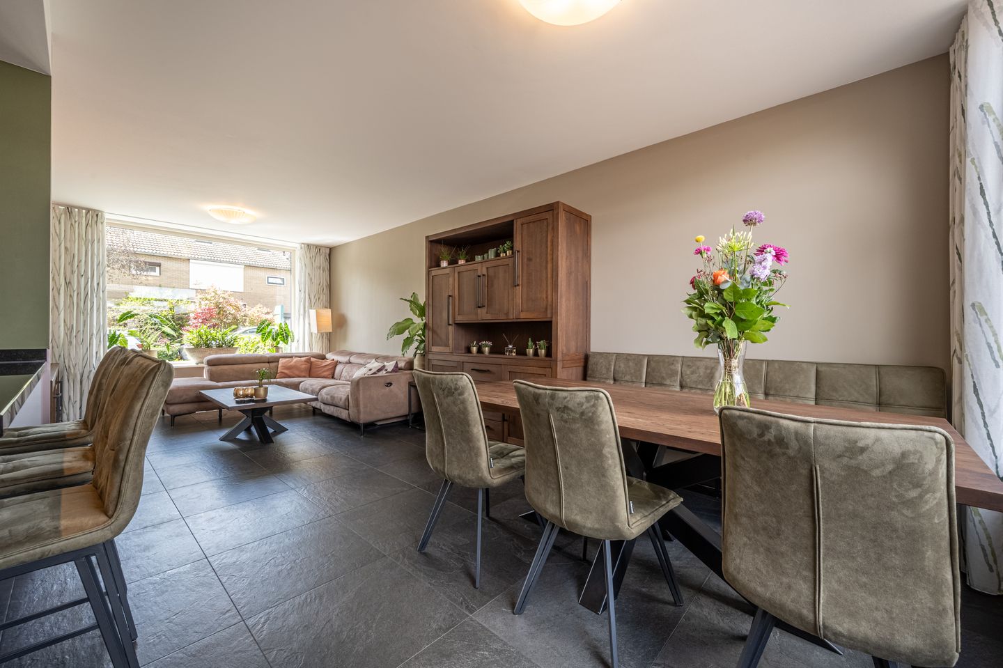 Photo 10 of Ridder van Dorpstraat 7