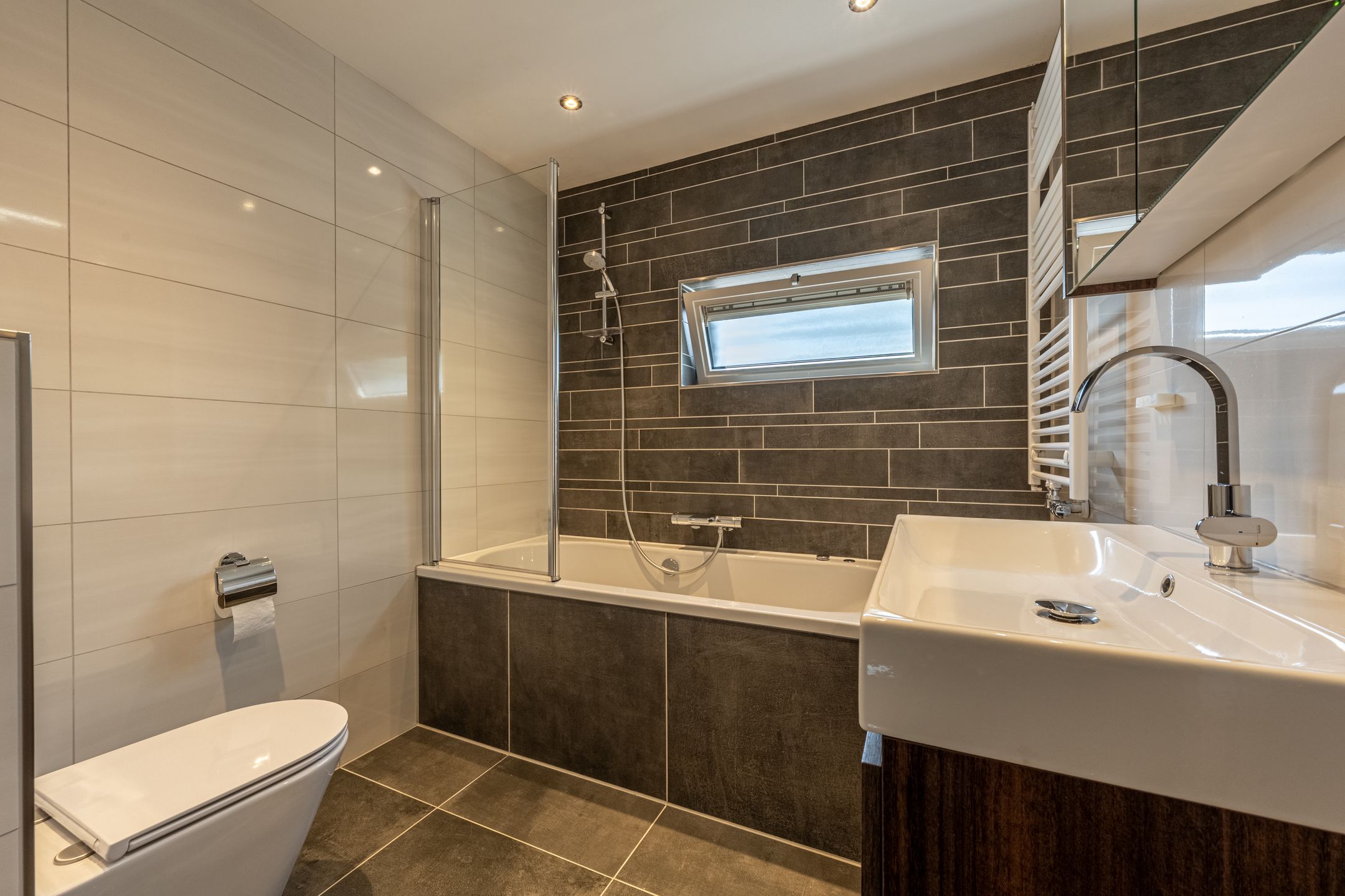 Photo 24 of Ridder van Dorpstraat 7