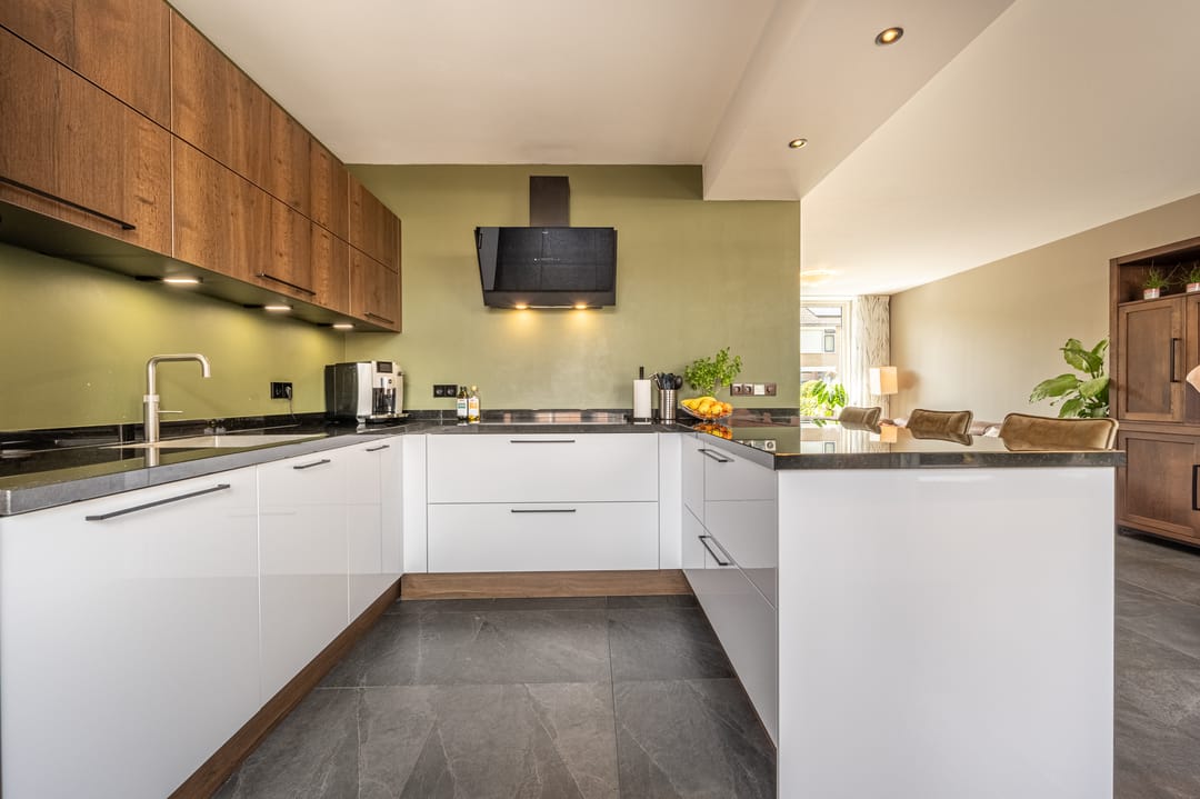 Photo 11 of Ridder van Dorpstraat 7