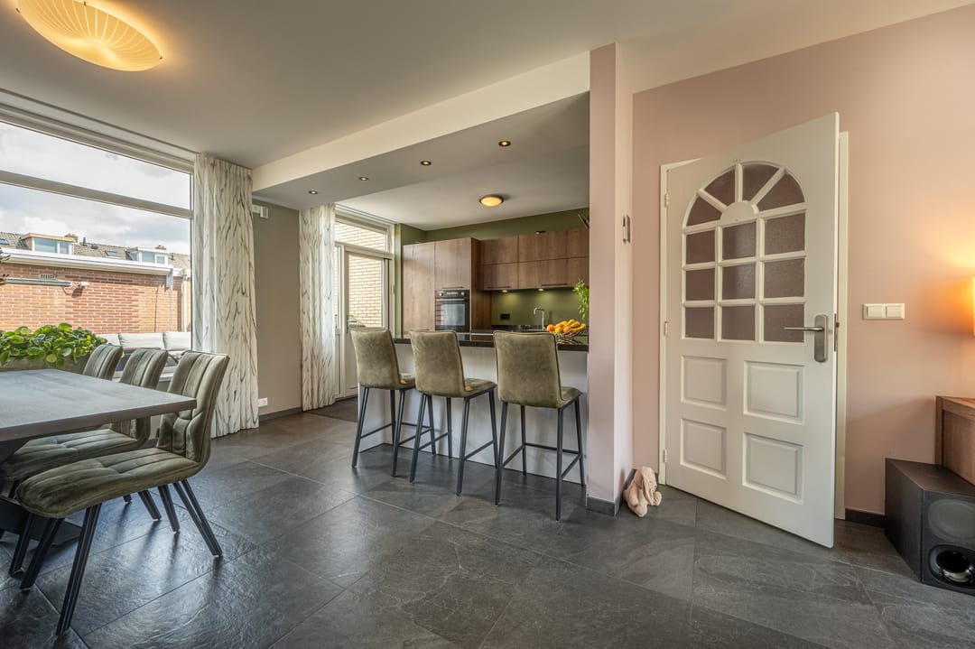 Photo 8 of Ridder van Dorpstraat 7