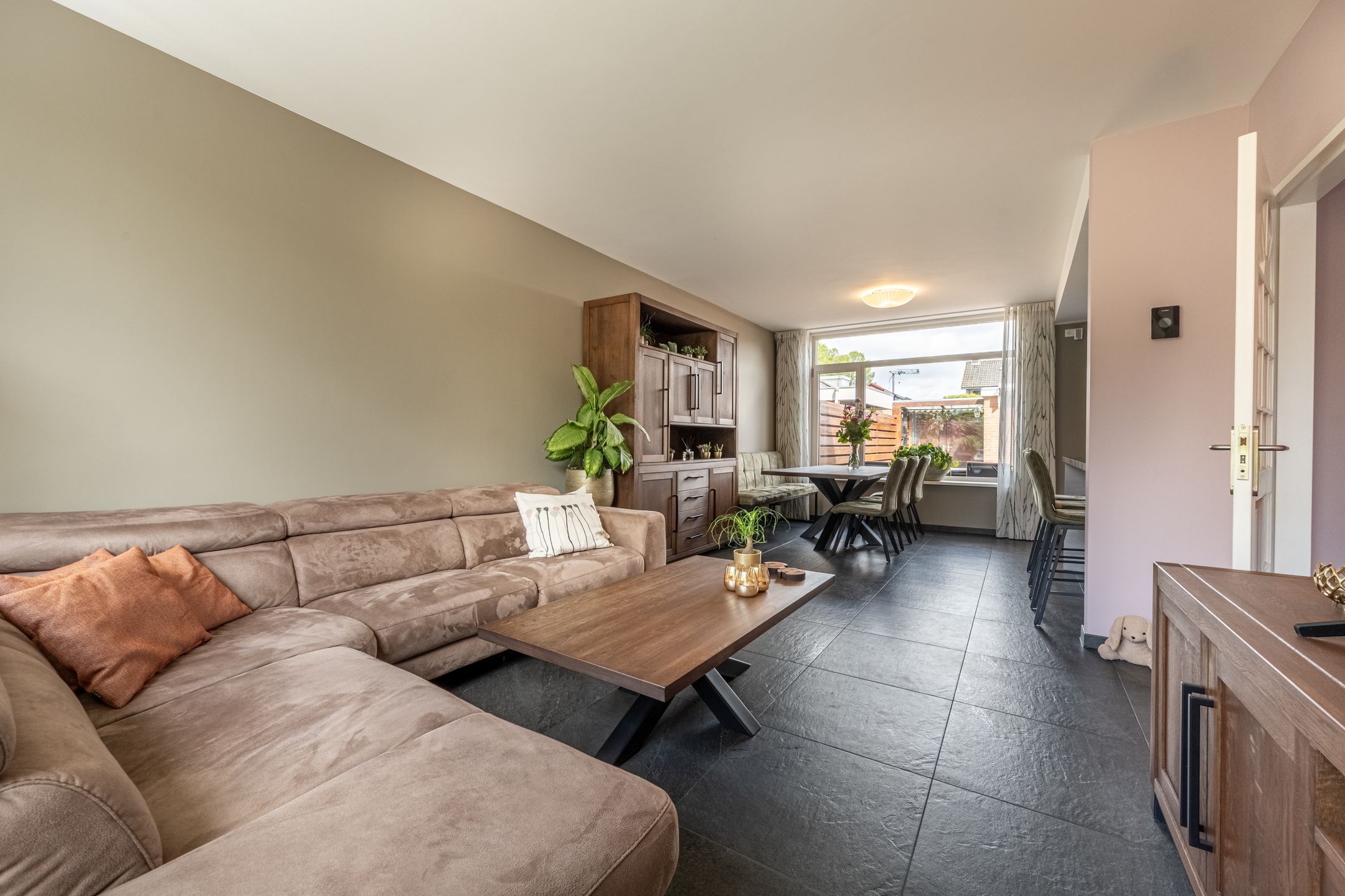 Photo 6 of Ridder van Dorpstraat 7