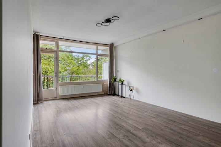 Appartement te koop: Elviraland 24, 'S-Gravenhage