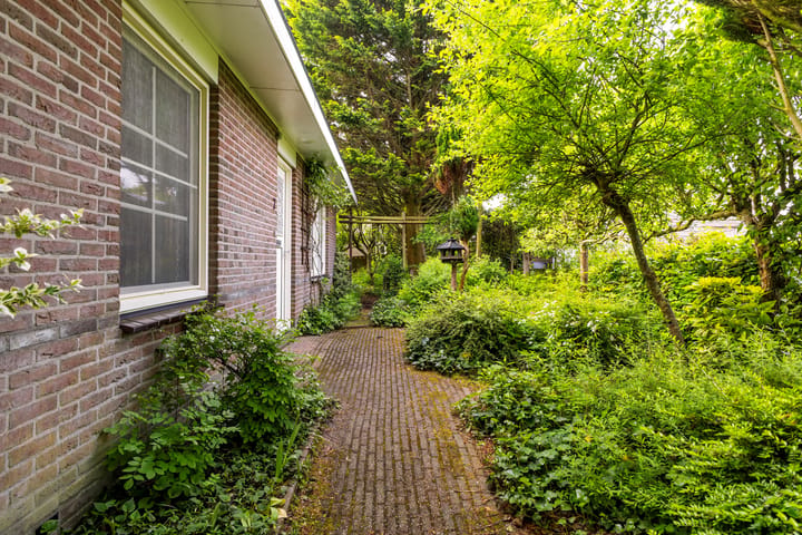 Foto 5 van Dooitzen de Bildtstraat 7