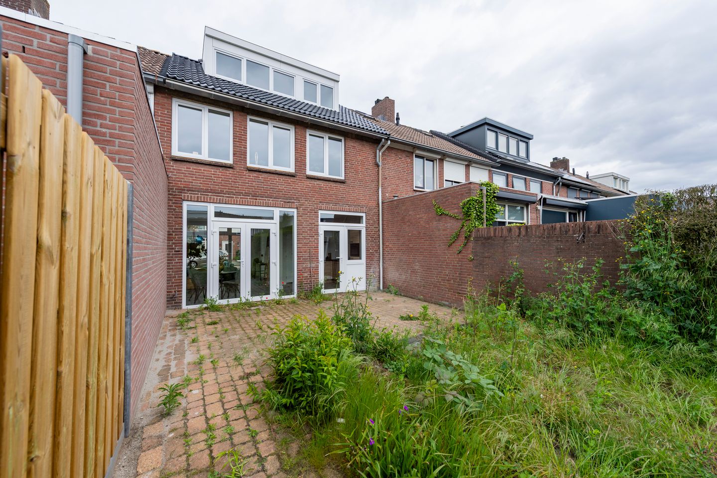 Photo 34 of Kruisherenstraat 13