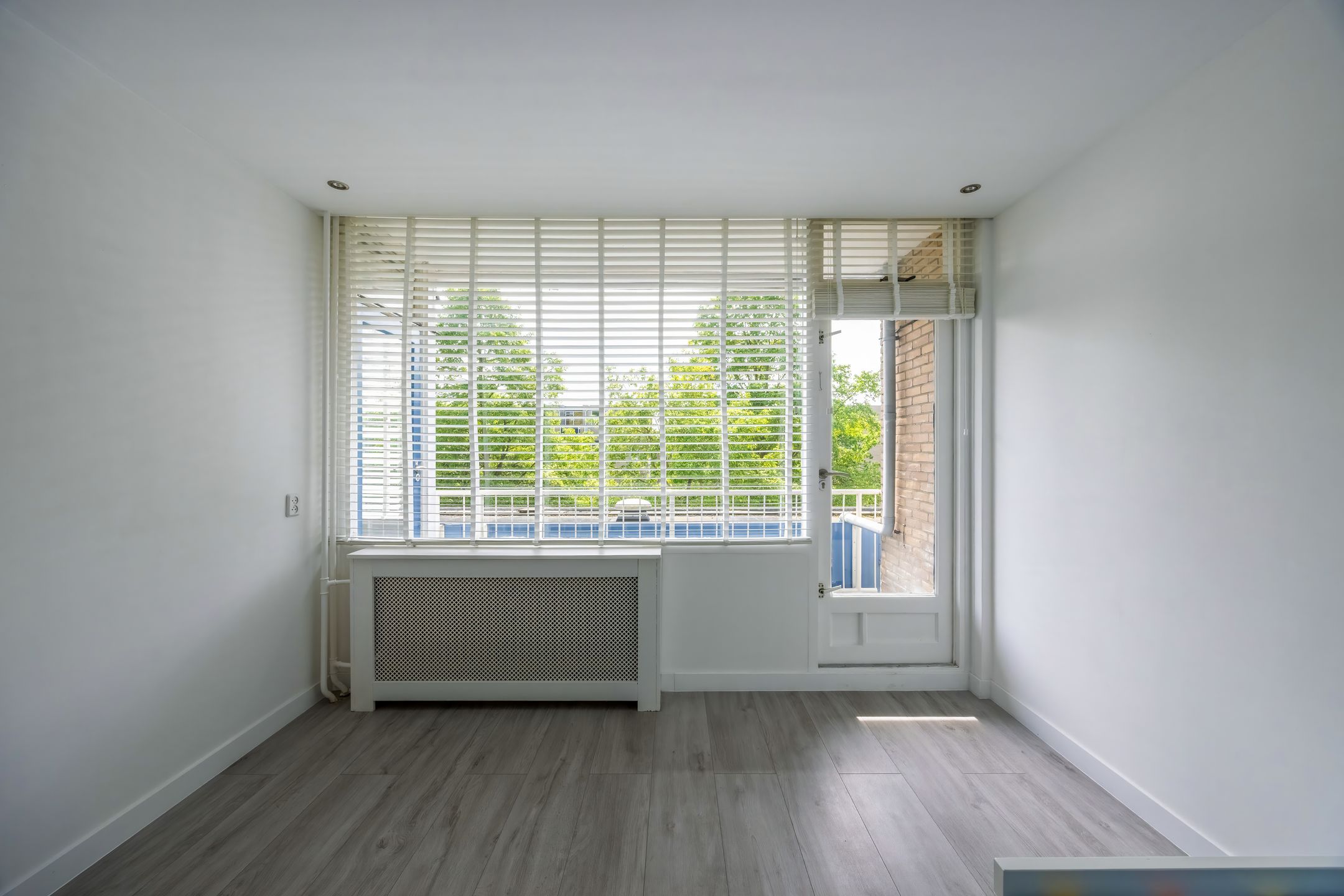 Modern three room apartment with lift and south facing balcony in Hilversum — 27
