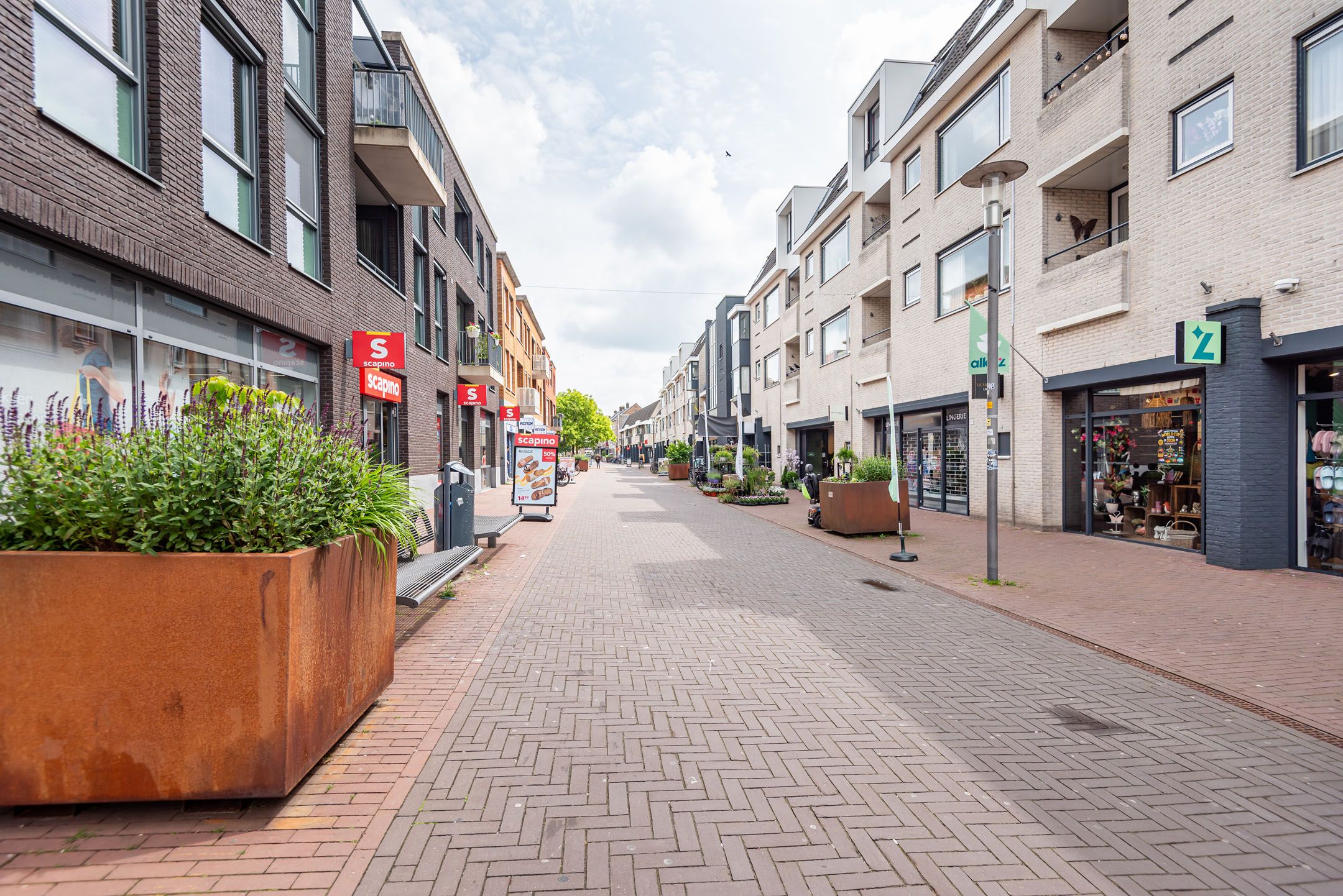 Foto 45 van Deken Nijkampstraat 18