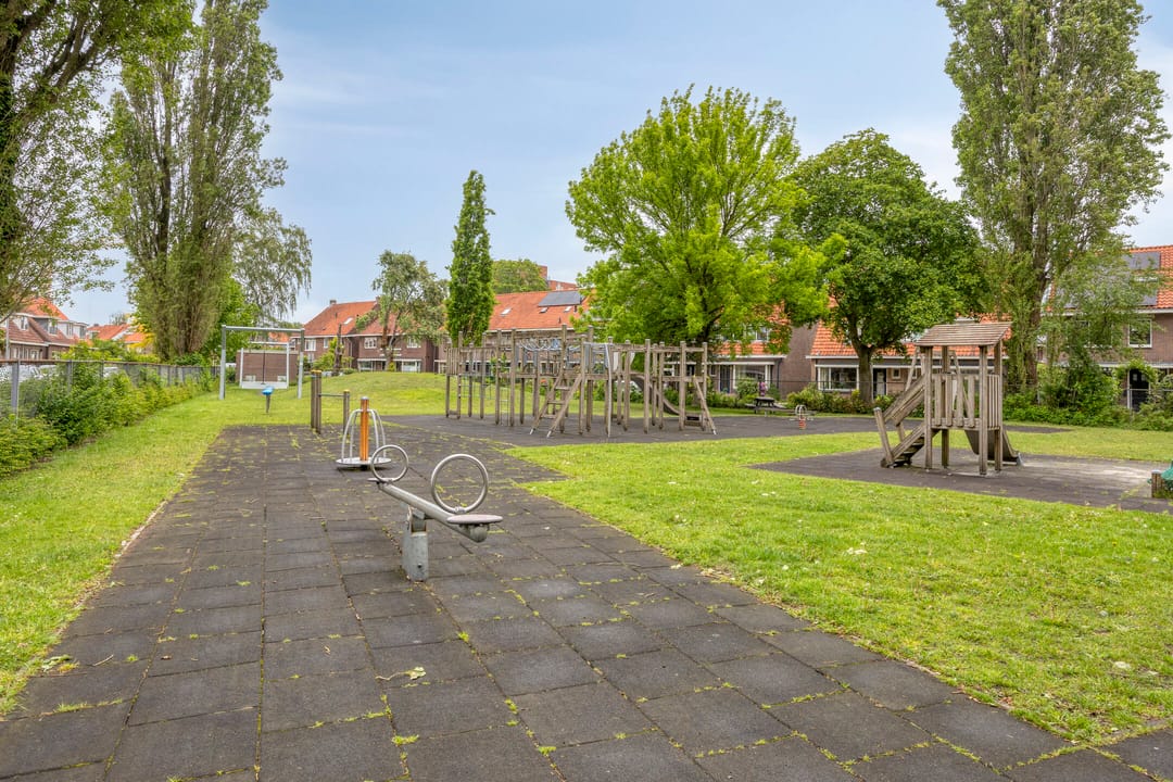 Photo 31 of Voorstraat 30