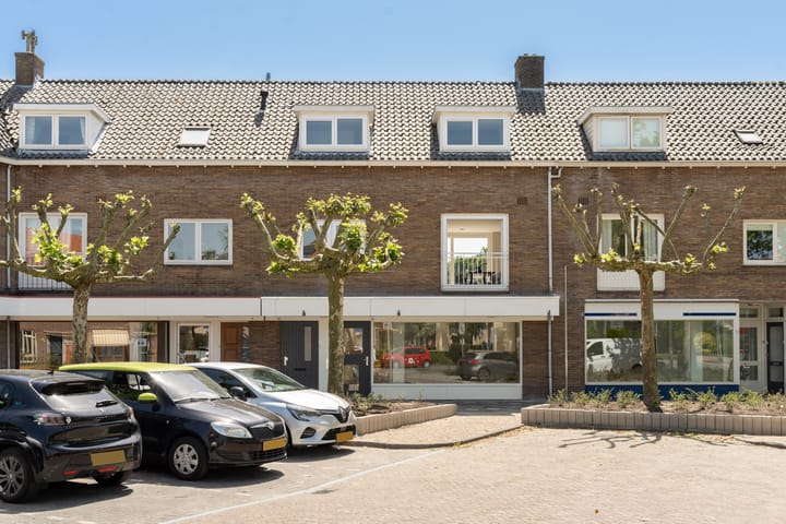 Photo 3 of Hueseplein 14