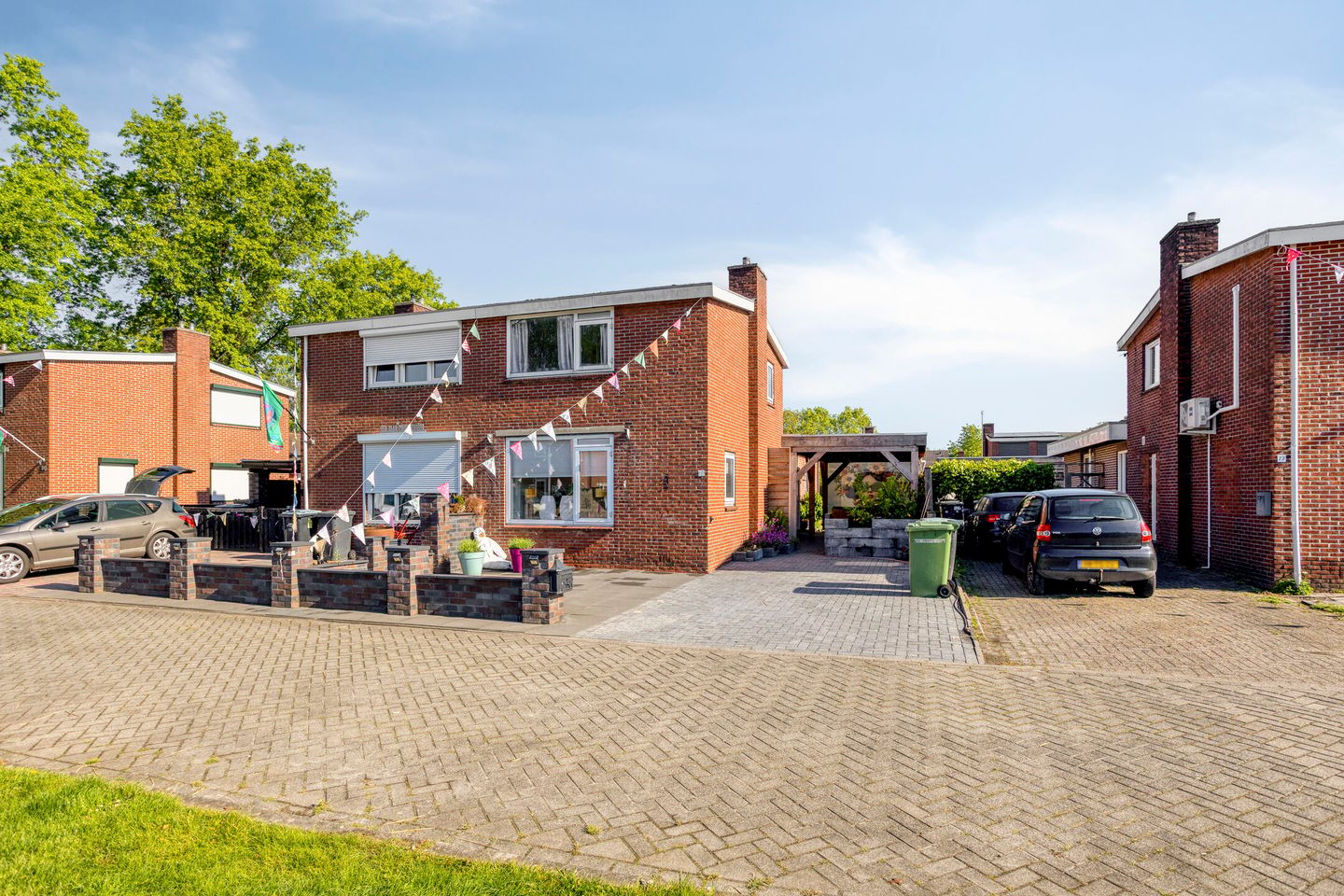 Foto 1 van De Hoven 75