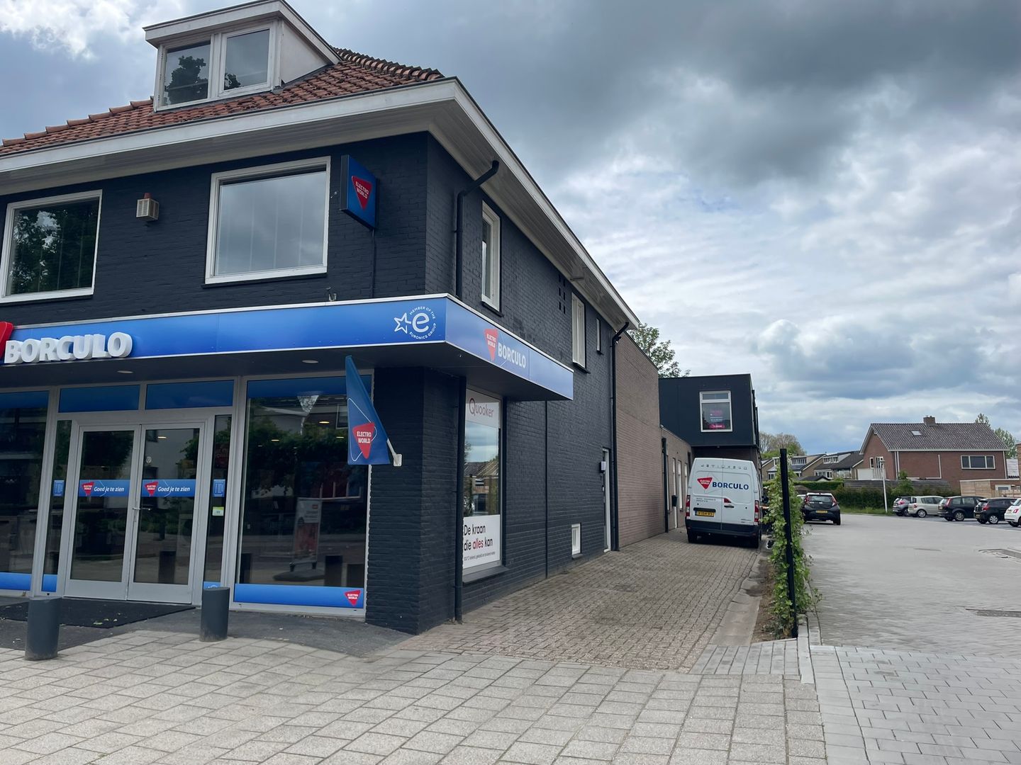 Bekijk foto 2 van Spoorstraat 19