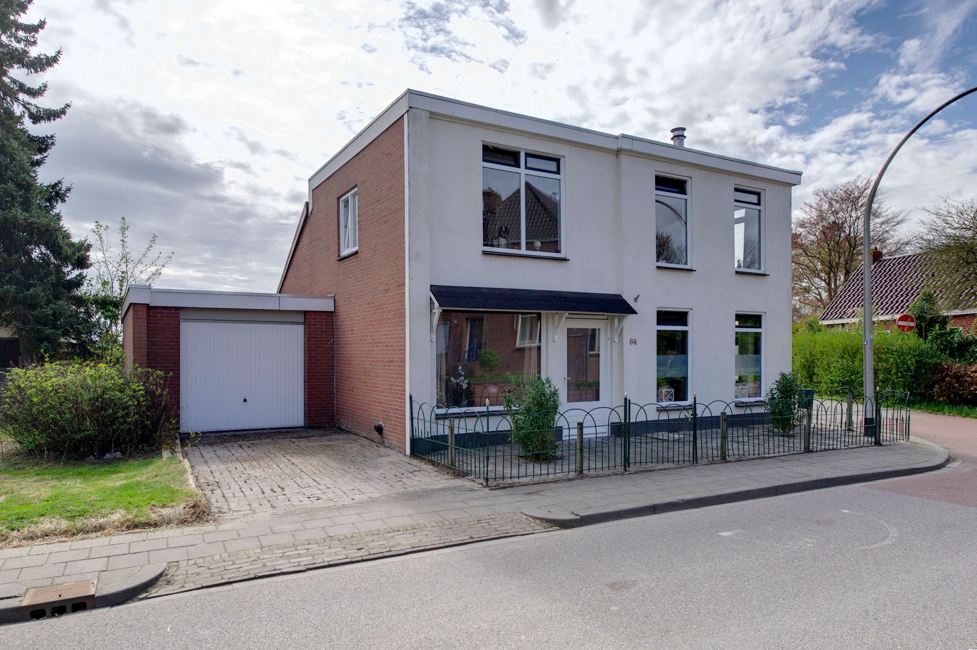 Photo 3 of Hoofdstraat 84