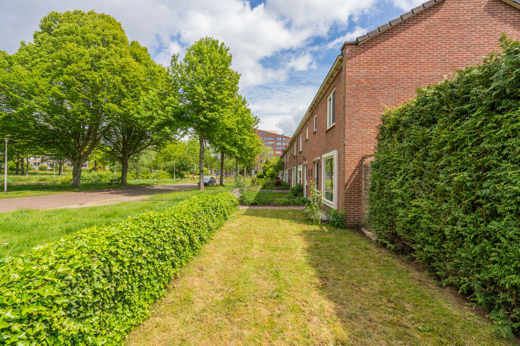 Photo 9 of van Heuven Goedhartlaan 13