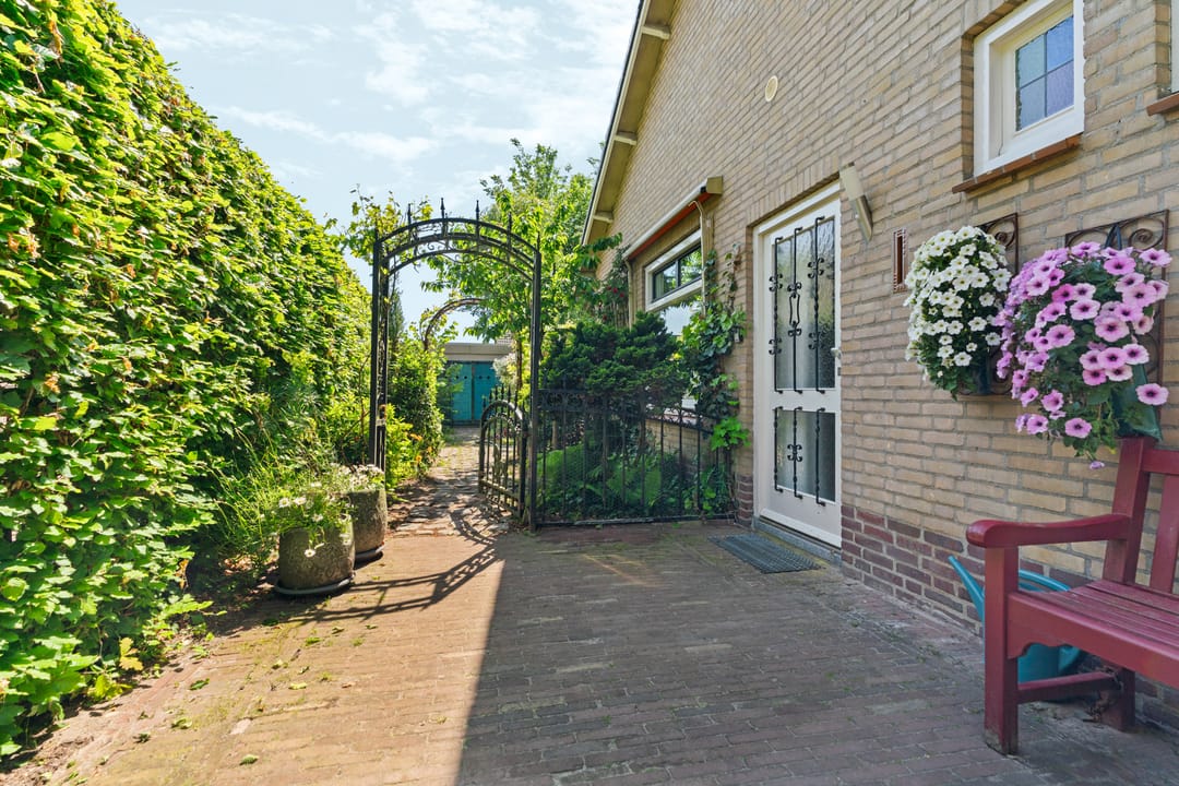 Photo 28 of Johannes Vermeerstraat 6