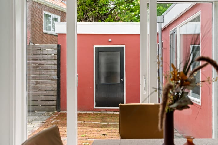 Hoekwoning te koop: Willem Loréstraat 146, Leeuwarden