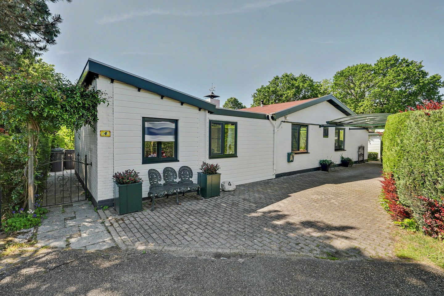 Foto 4 van Kruisbeslaan 4.