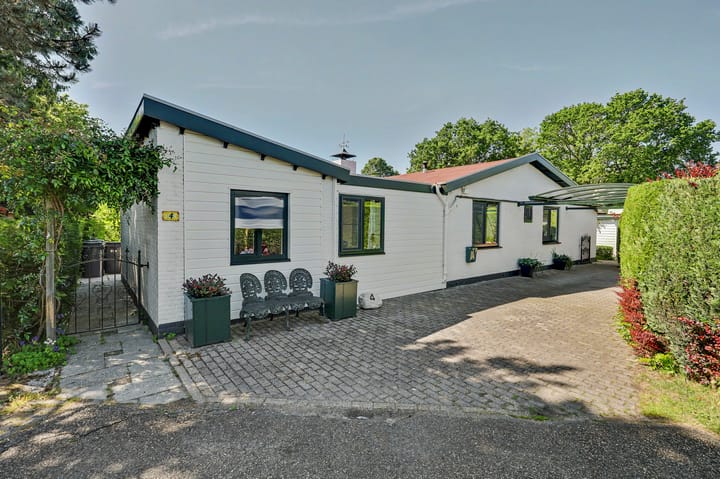 Photo 4 of Kruisbeslaan 4.