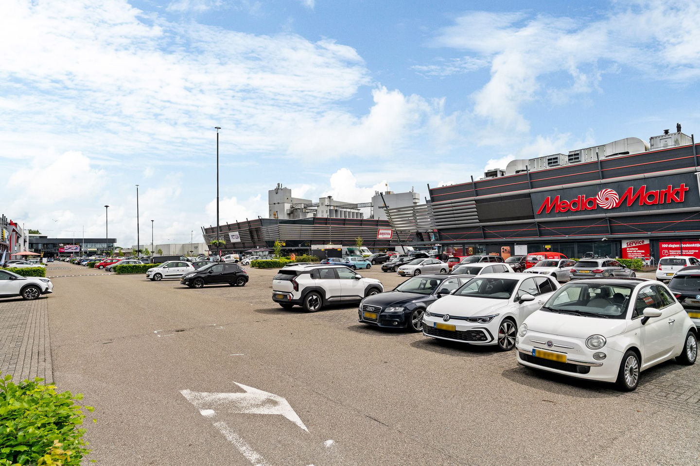 Photo 40 of Willem Loréstraat 146