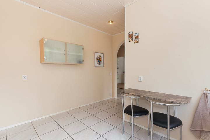 Twee-onder-één-kap te huur: Buitenwatersloot 343A, Delft
