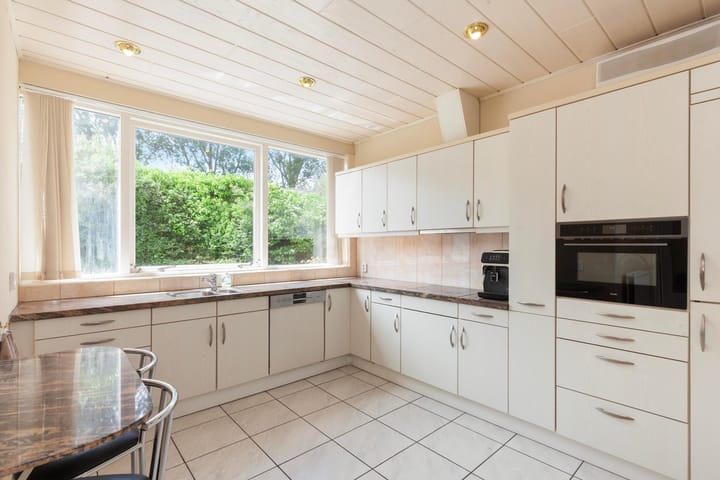 Twee-onder-één-kap te huur: Buitenwatersloot 343A, Delft