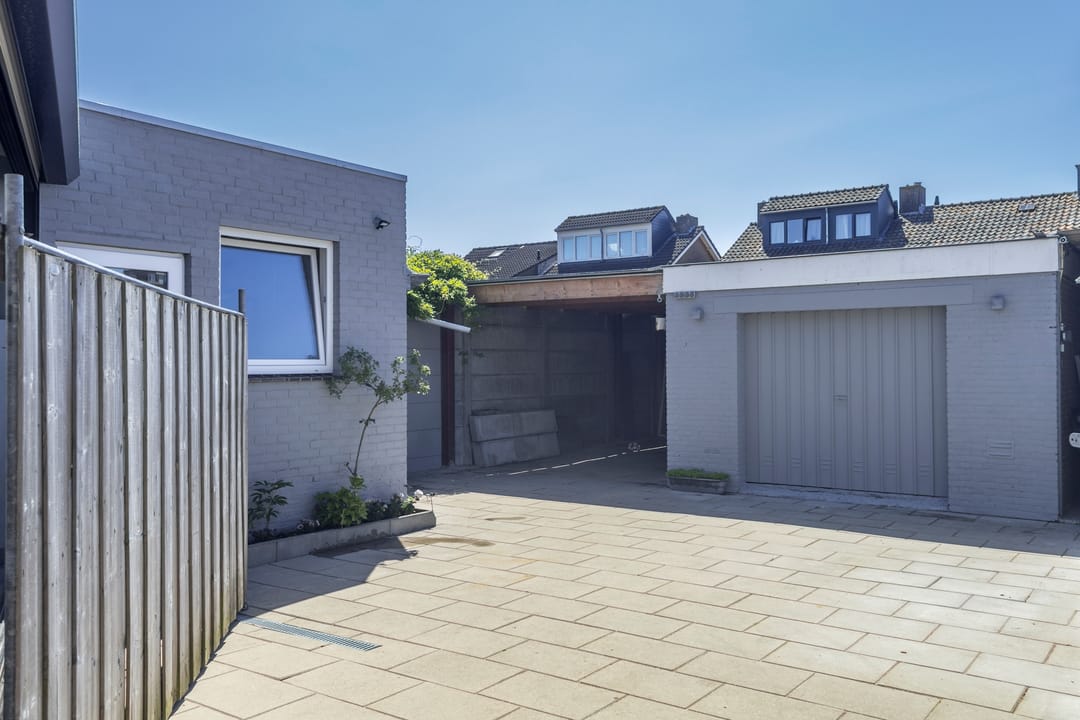 Photo 32 of Margrietstraat 7
